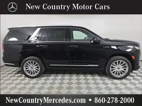 Used 2023 Cadillac Escalade Premium Luxury w/ Performance Package image 11