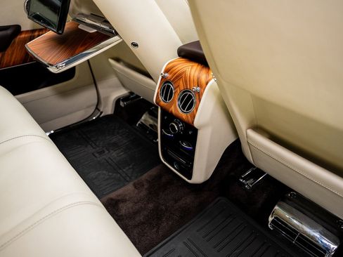 Used 2019 Rolls-Royce Cullinan image 71