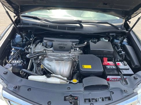 Used 2014 Toyota Camry XLE FWD image 10