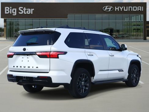 Used 2024 Toyota Sequoia Platinum image 4