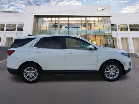 Used 2023 Chevrolet Equinox LT image 4