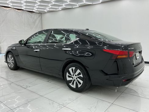 Used 2020 Nissan Altima 2.5 S FWD image 12