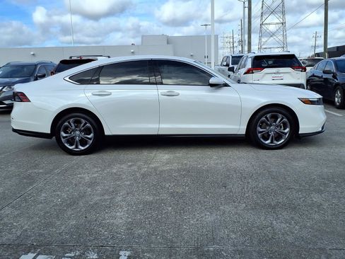 Used 2023 Honda Accord EX image 25