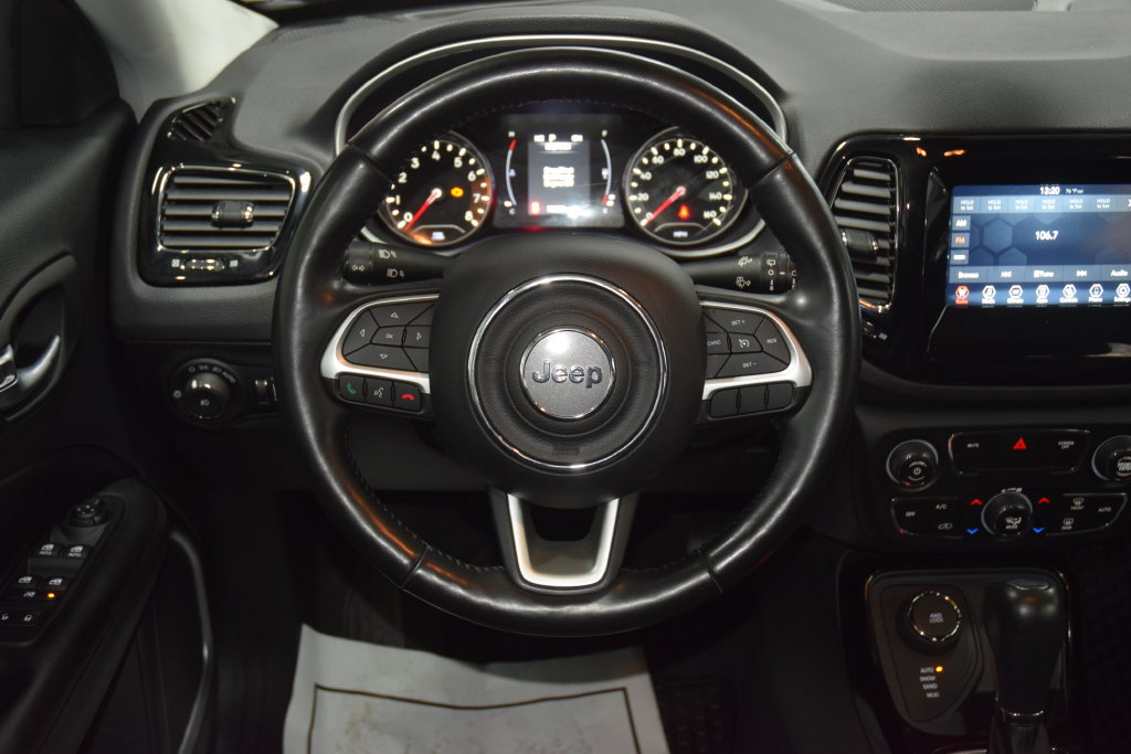 Used 2020 Jeep Compass Latitude AWD/4WD image 37