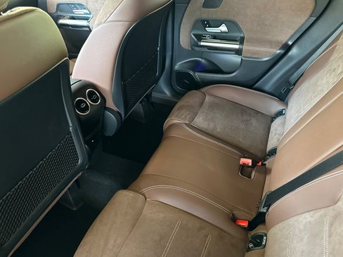 New 2026 Mercedes-Benz GLA 35 AMG 4MATIC image 11