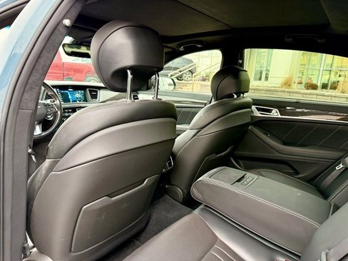 Used 2018 Genesis G80 3.3T Sport image 11