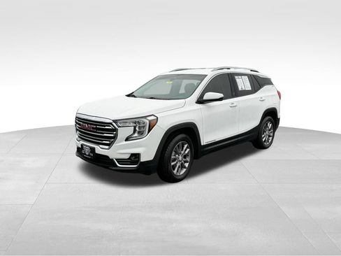 Used 2023 GMC Terrain SLT image 4