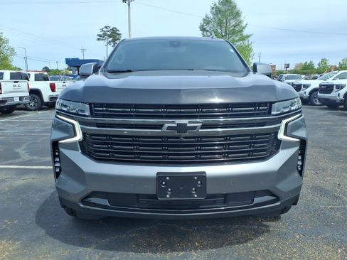 Used 2022 Chevrolet Tahoe RST w/ Luxury Package image 2