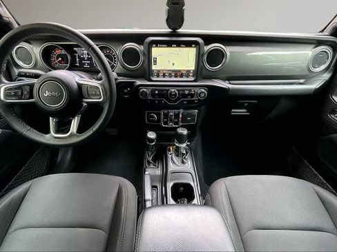 Used 2023 Jeep Wrangler Unlimited Sahara AWD/4WD image 8