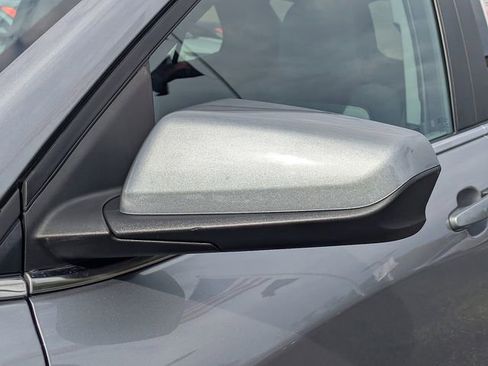 Used 2023 Chevrolet Equinox LT FWD image 10