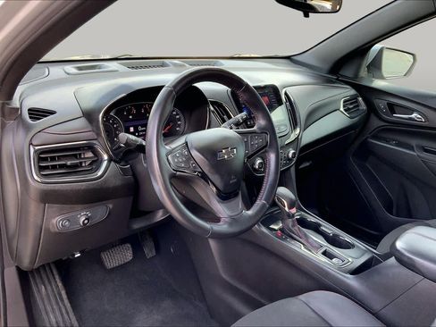 Certified 2022 Chevrolet Equinox RS w/ Infotainment Package FWD image 18