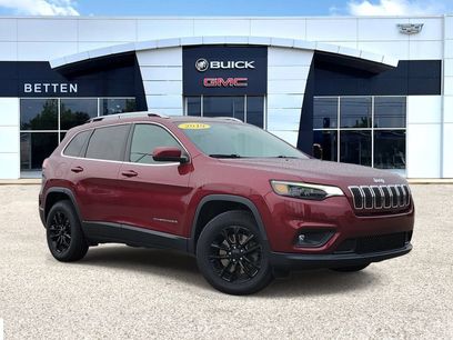 Used 2019 Jeep Cherokee Latitude w/ Popular Appearance Group