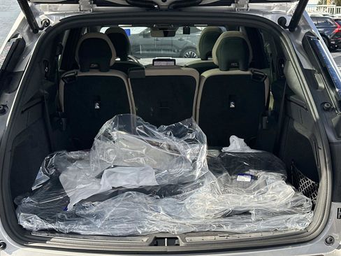 New 2025 Volvo EX90 Ultra image 19