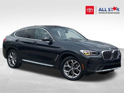 Used 2022 BMW X4 xDrive30i w/ Parking Assistance Package AWD/4WD image 1