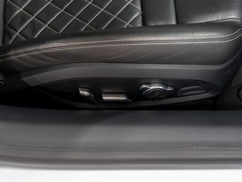 Used 2017 Audi R8 V10 plus w/ Full Leather Package image 77