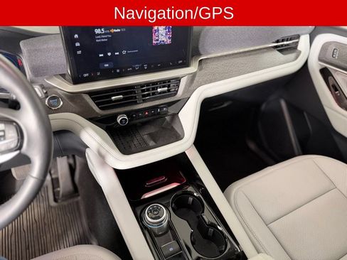 Used 2025 Ford Explorer Platinum w/ Ultimate Package AWD/4WD image 3