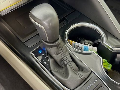 Certified 2018 Toyota Camry XLE w/ Audio Package image 16