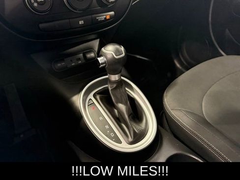 Used 2014 Kia Soul Base image 21