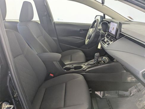 Certified 2023 Toyota Corolla LE image 4