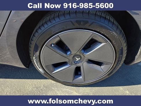 Used 2023 Tesla Model 3 Standard Range image 32