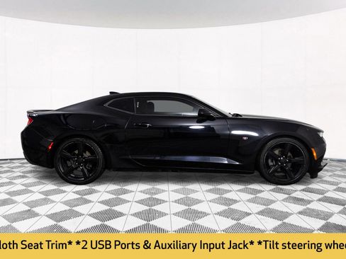 Used 2018 Chevrolet Camaro LT w/ RS Package image 19