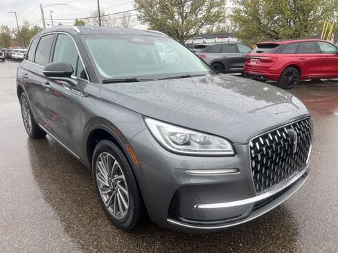 Used 2023 Lincoln Corsair Reserve w/ Equipment Group 201A AWD/4WD image 4