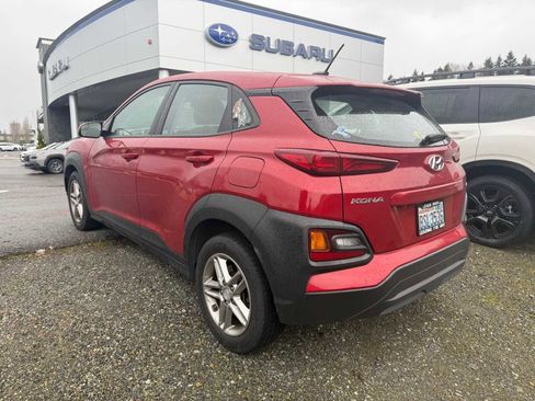 Used 2019 Hyundai Kona SE image 2