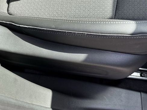 Used 2022 Buick Encore GX Select image 45