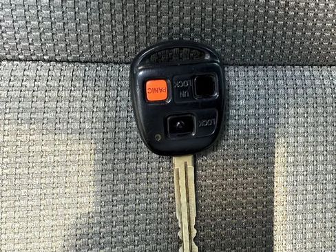 Used 2013 Toyota FJ Cruiser 4WD image 29