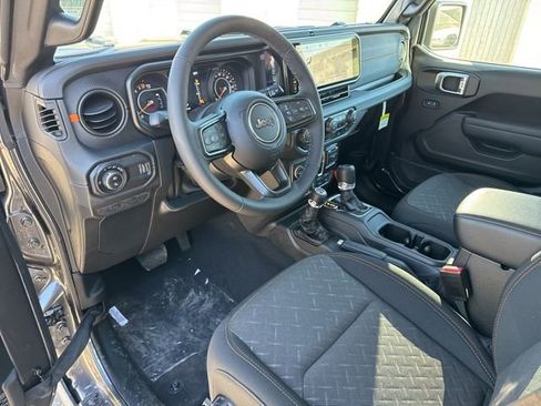 New 2026 Jeep Gladiator Mojave w/ Technology Group image 12