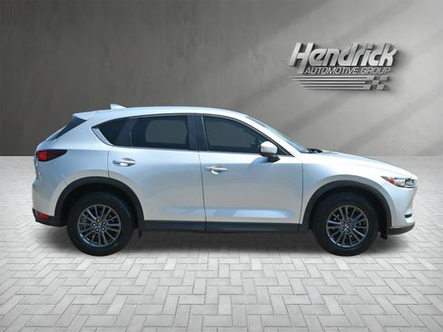 Used 2020 MAZDA CX-5 Touring FWD image 10