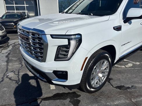 New 2026 GMC Yukon XL Denali w/ Sun & Power Step Package AWD/4WD image 8