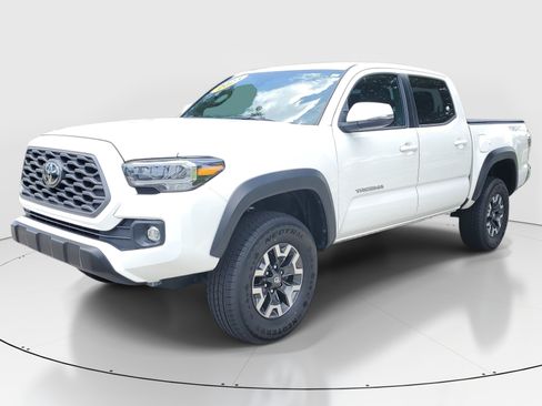 Used 2023 Toyota Tacoma TRD Off-Road RWD image 3