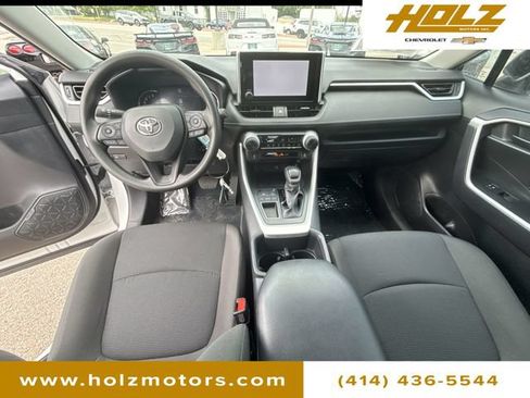 Used 2025 Toyota RAV4 LE FWD image 18