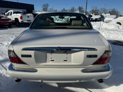 Used 2003 Jaguar XJ8 image 5