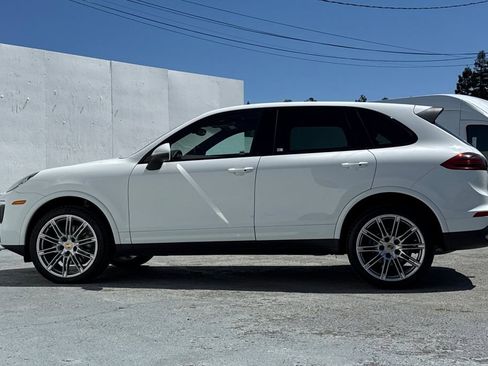 Used 2018 Porsche Cayenne Platinum Edition AWD/4WD image 6
