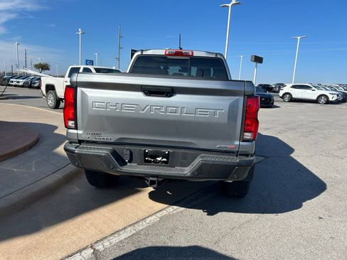 Certified 2024 Chevrolet Colorado ZR2 w/ ZR2 Convenience Package III image 8