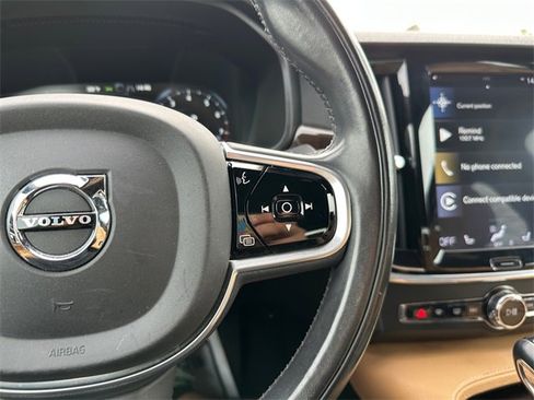 Used 2018 Volvo S90 T5 Momentum w/ Convenience Package image 22