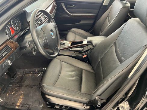 Used 2011 BMW 328i xDrive Sedan AWD/4WD image 9