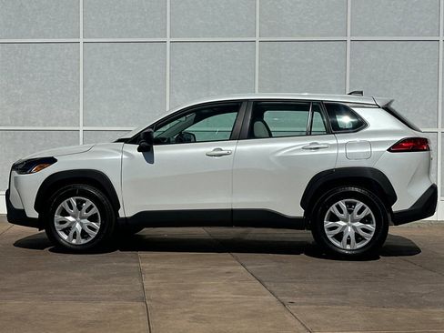 Certified 2024 Toyota Corolla Cross L image 8