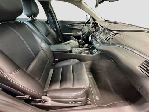 Used 2016 Chevrolet Impala LT w/ Leather Package FWD image 28