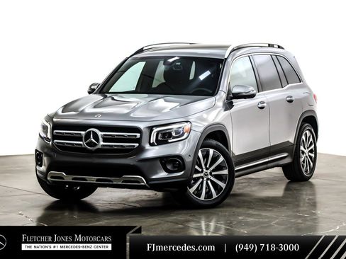 Used 2022 Mercedes-Benz GLB 250 image 1