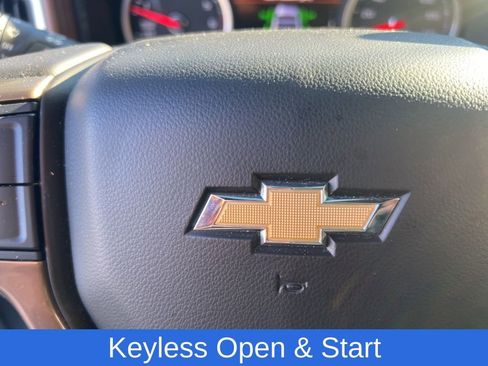 Used 2020 Chevrolet Silverado 1500 High Country image 24