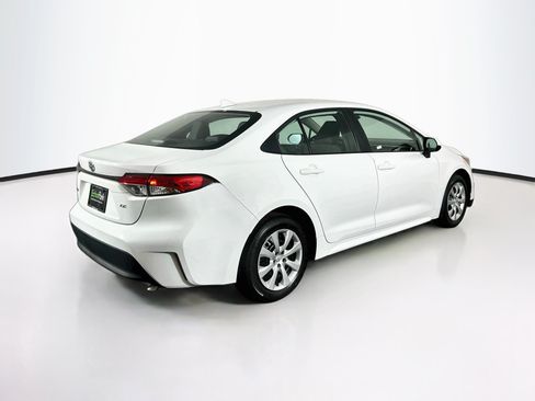 Used 2025 Toyota Corolla LE FWD image 9