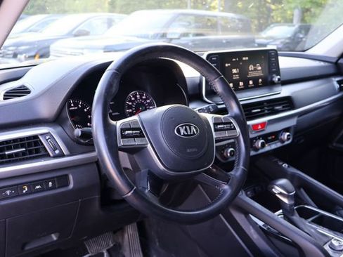 Used 2020 Kia Telluride S AWD/4WD image 9