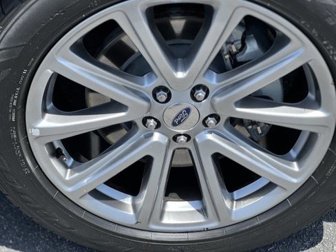Used 2017 Ford Explorer Limited FWD image 16