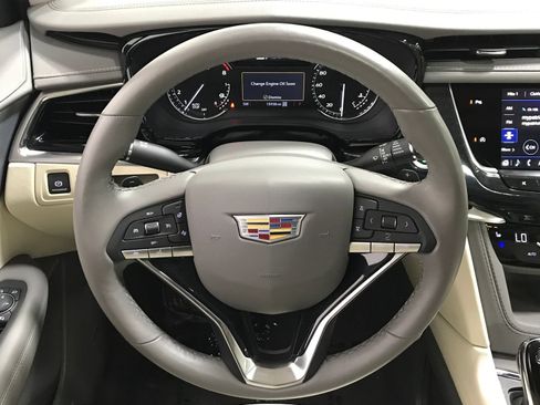 Used 2024 Cadillac XT6 Premium Luxury w/ LPO, Floor Liner Package AWD/4WD image 6