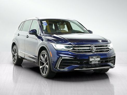 Used 2024 Volkswagen Tiguan SEL R-Line AWD/4WD image 7