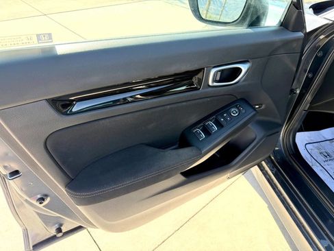 Used 2023 Honda Civic EX image 15