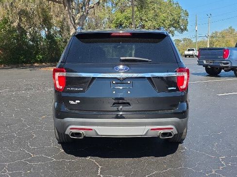 Used 2017 Ford Explorer Platinum image 13